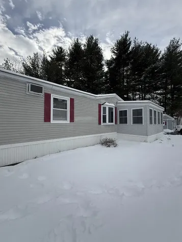 20 Martha Street Nashua NH 03062