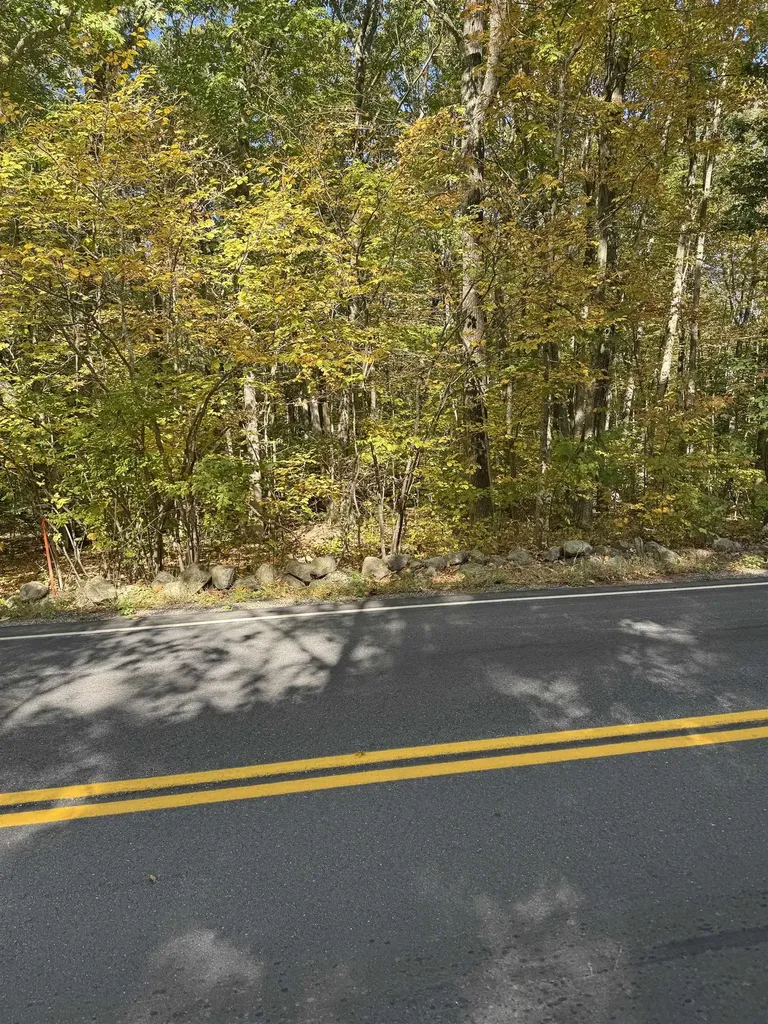 29 Langford Road Raymond NH 03077