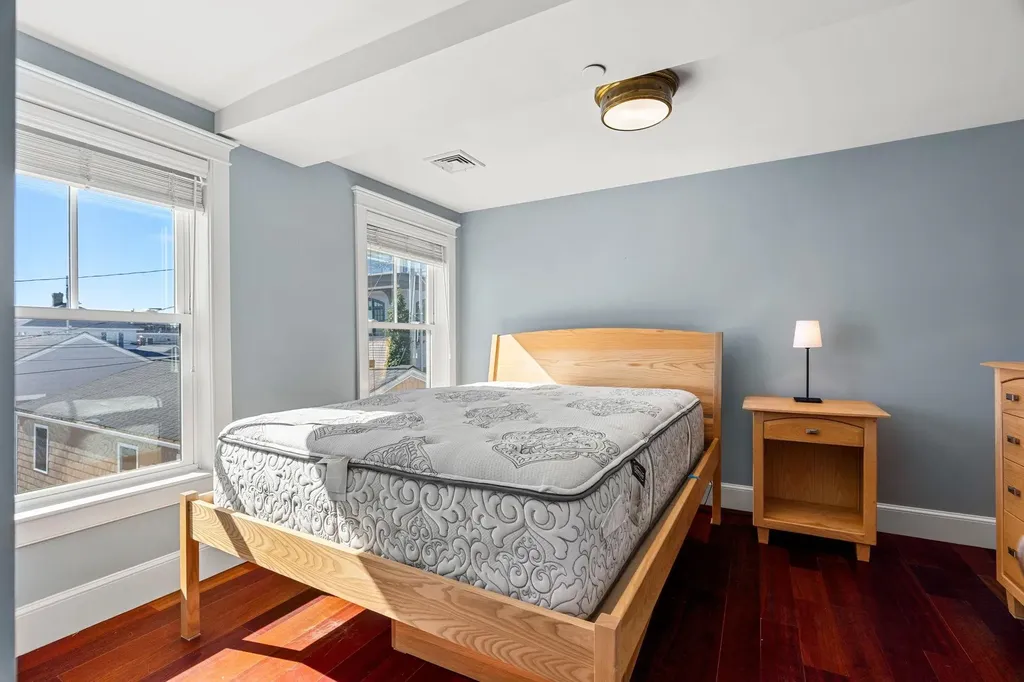 10 Haverhill Avenue Hampton NH 03842