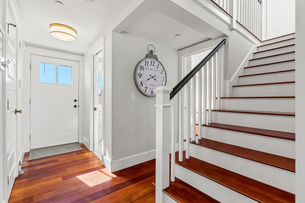 10 Haverhill Avenue Hampton NH 03842