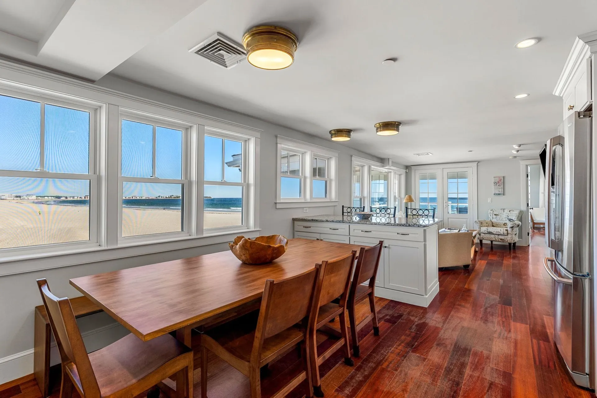 10 Haverhill Avenue Hampton NH 03842