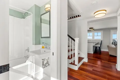 10 Haverhill Avenue Hampton NH 03842