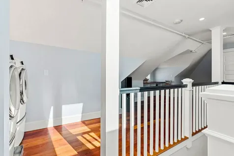 10 Haverhill Avenue Hampton NH 03842