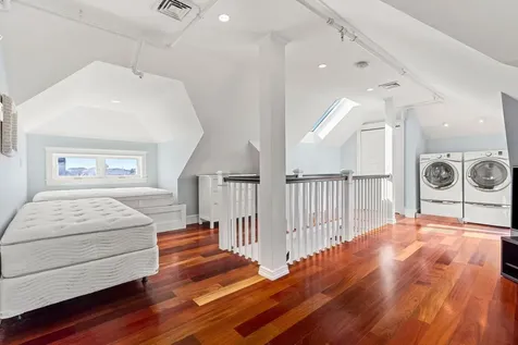 10 Haverhill Avenue Hampton NH 03842