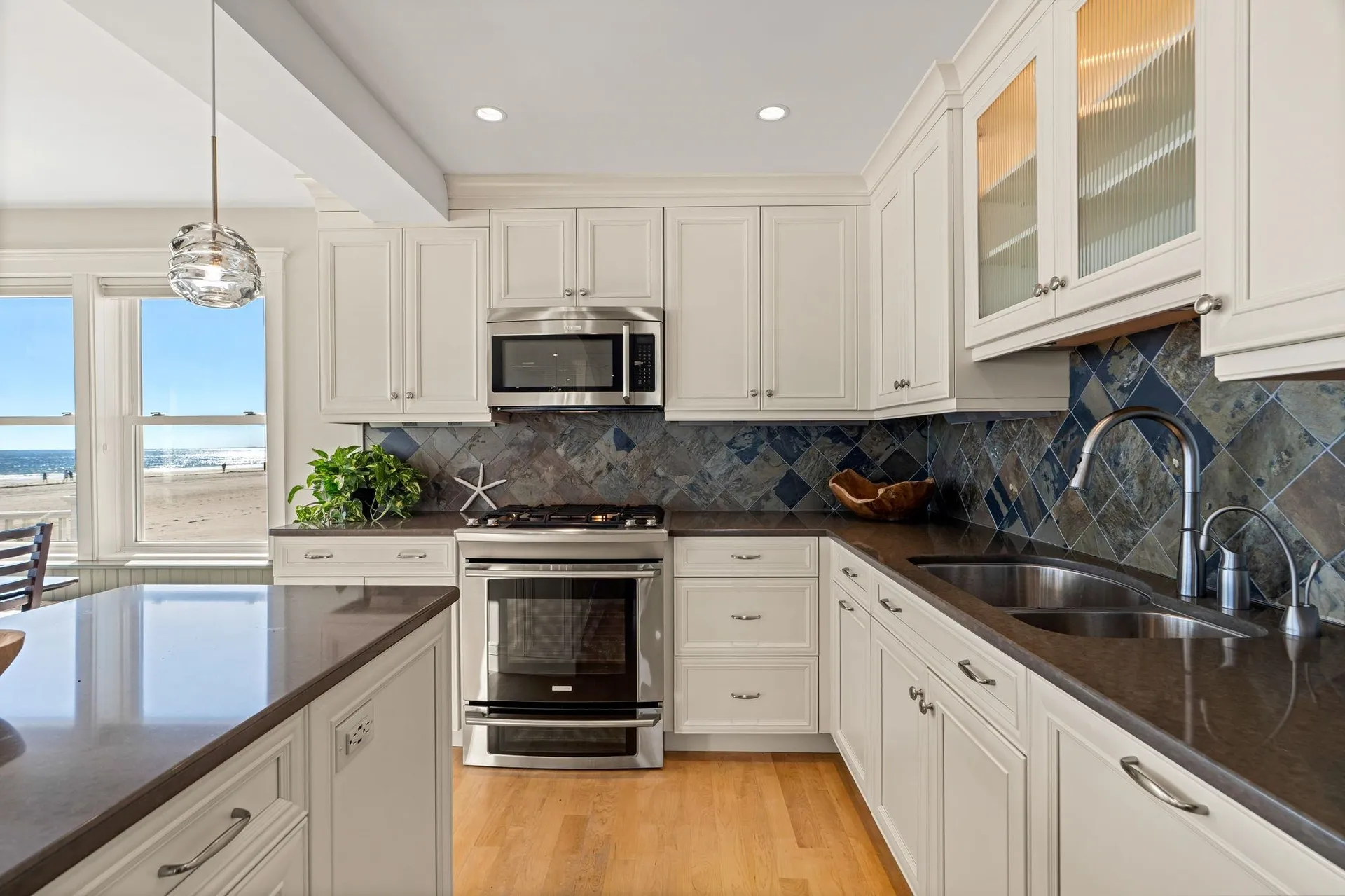 10 Haverhill Avenue Hampton NH 03842