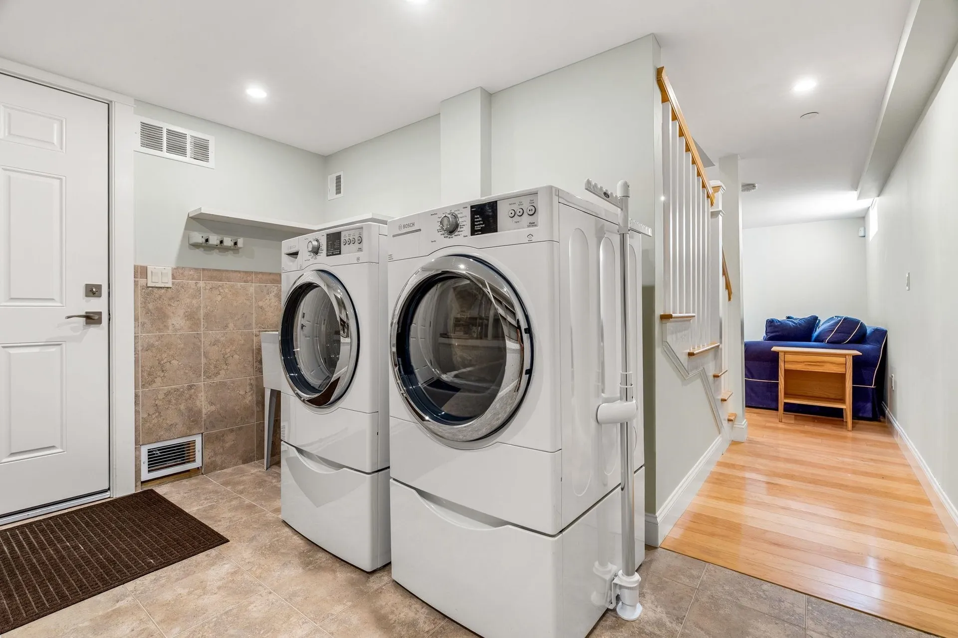 10 Haverhill Avenue Hampton NH 03842