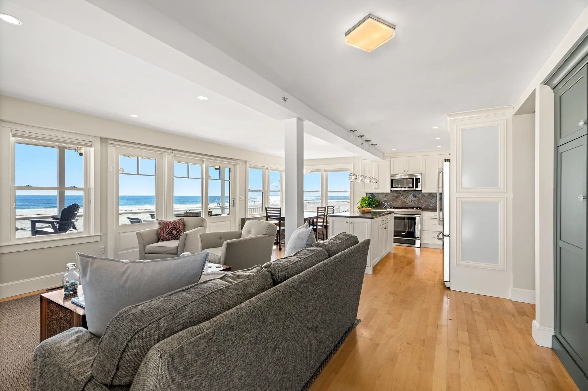 10 Haverhill Avenue Hampton NH 03842