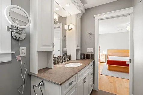 10 Haverhill Avenue Hampton NH 03842