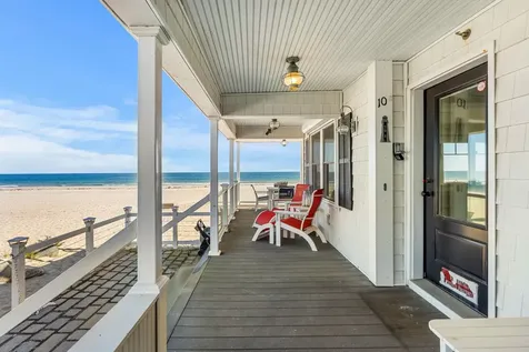 10 Haverhill Avenue Hampton NH 03842