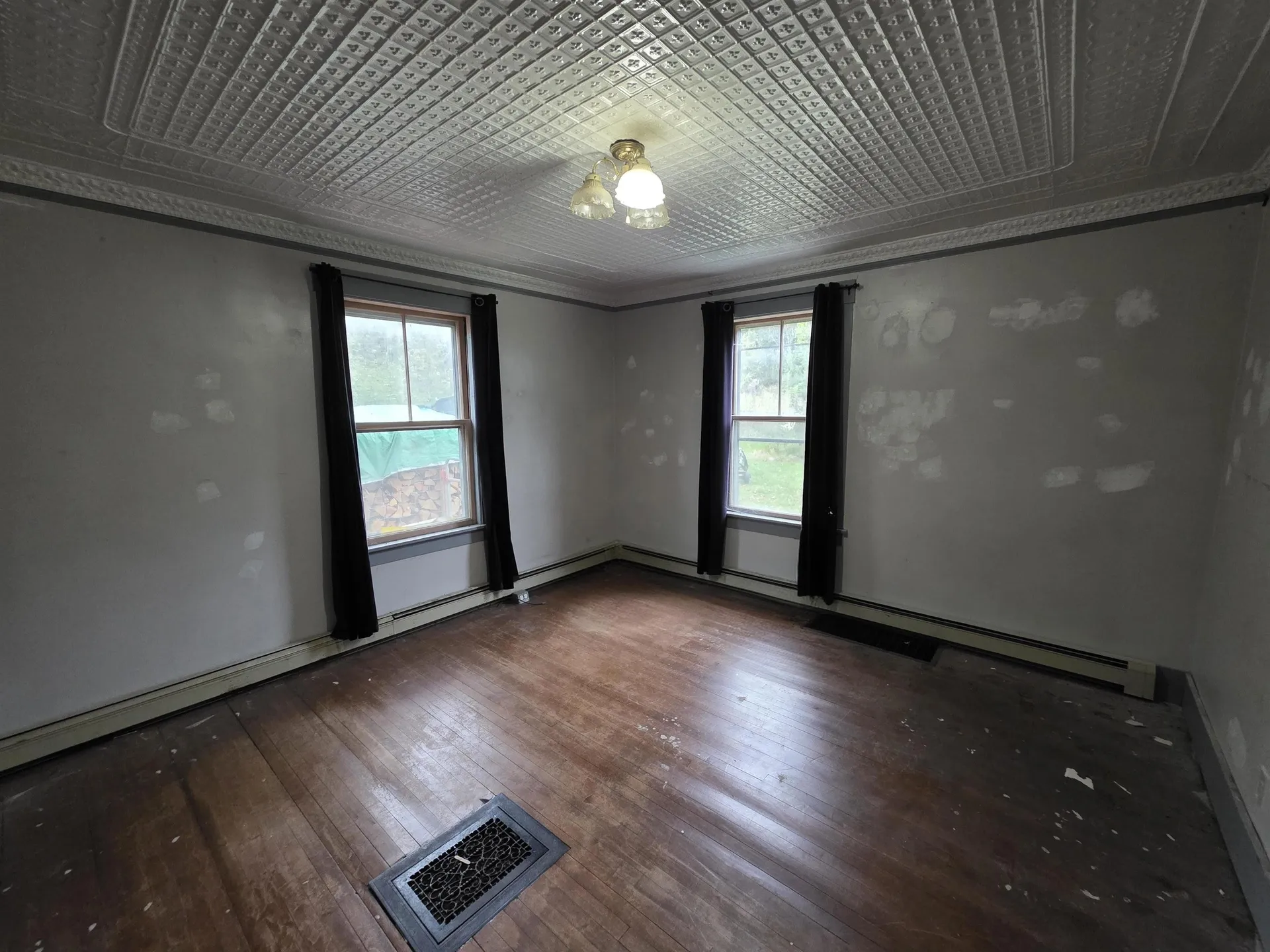 624 South Stark Highway Weare NH 03281