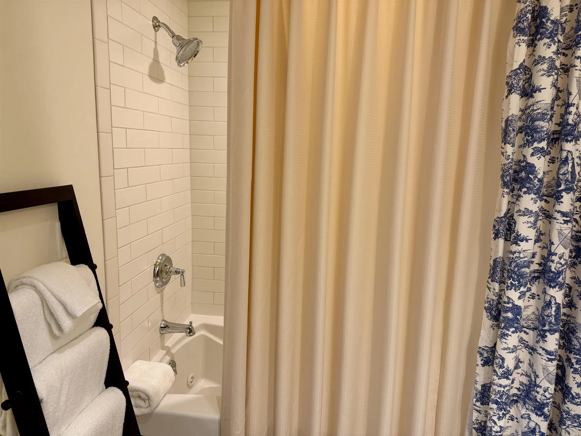 102 Forest Drive Warren VT 05674