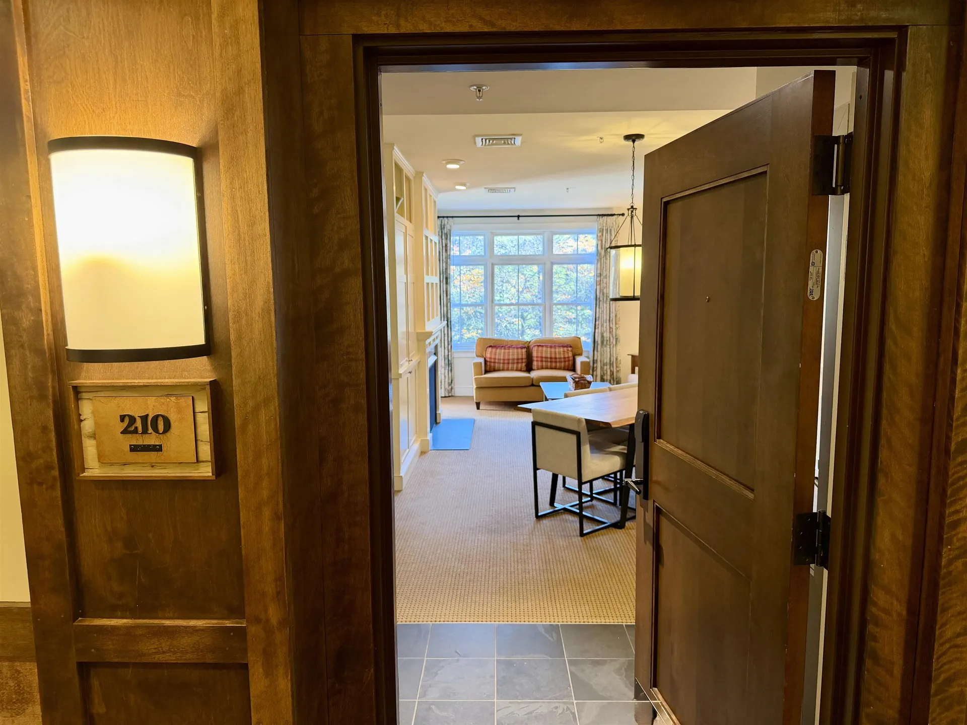 102 Forest Drive Warren VT 05674