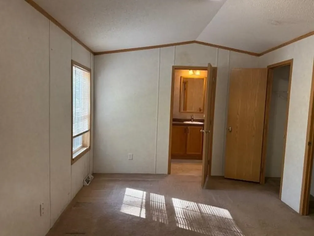 14 Goldfinch Lane Conway NH 03813