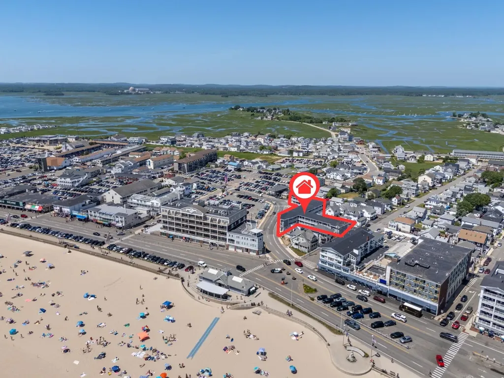 6 Ashworth Avenue Hampton NH 03842