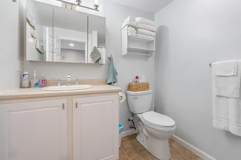 6 Ashworth Avenue Hampton NH 03842