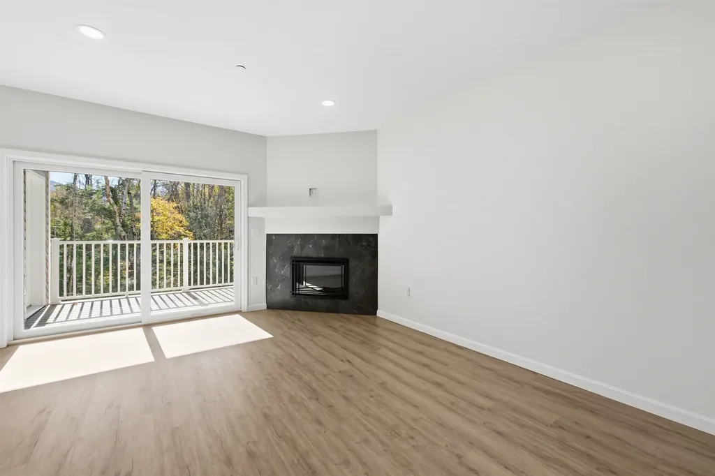 20 Twin Tip Terrace Lincoln NH 03251