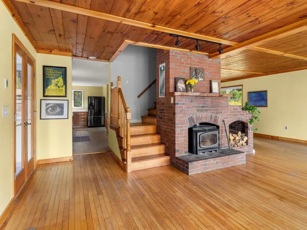 1464 Huntington Road Richmond VT 05477