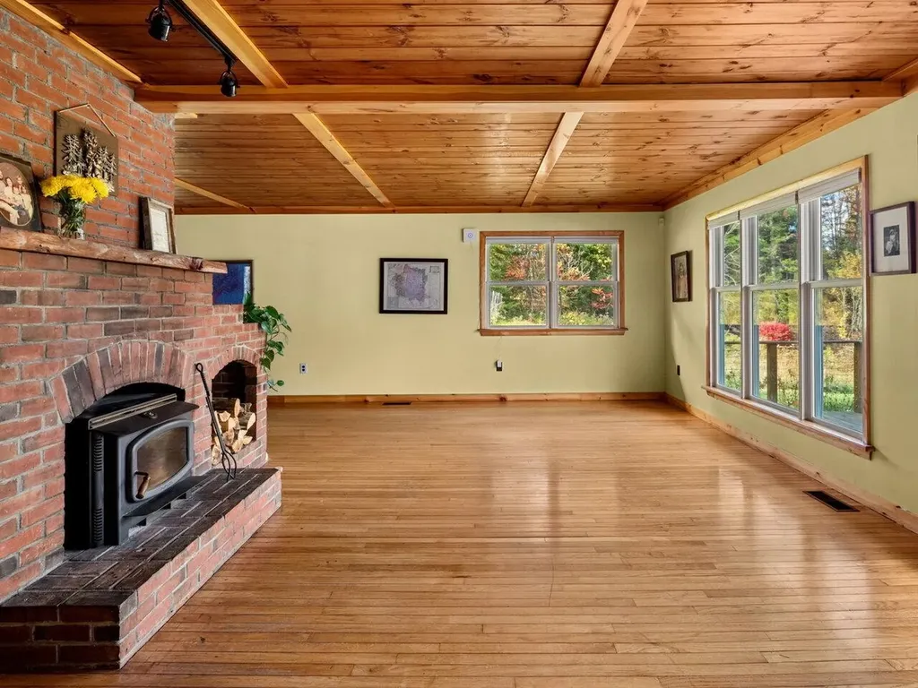 1464 Huntington Road Richmond VT 05477