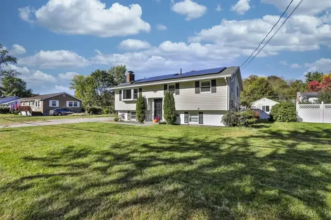 3 Richmond Street Nashua NH 03063