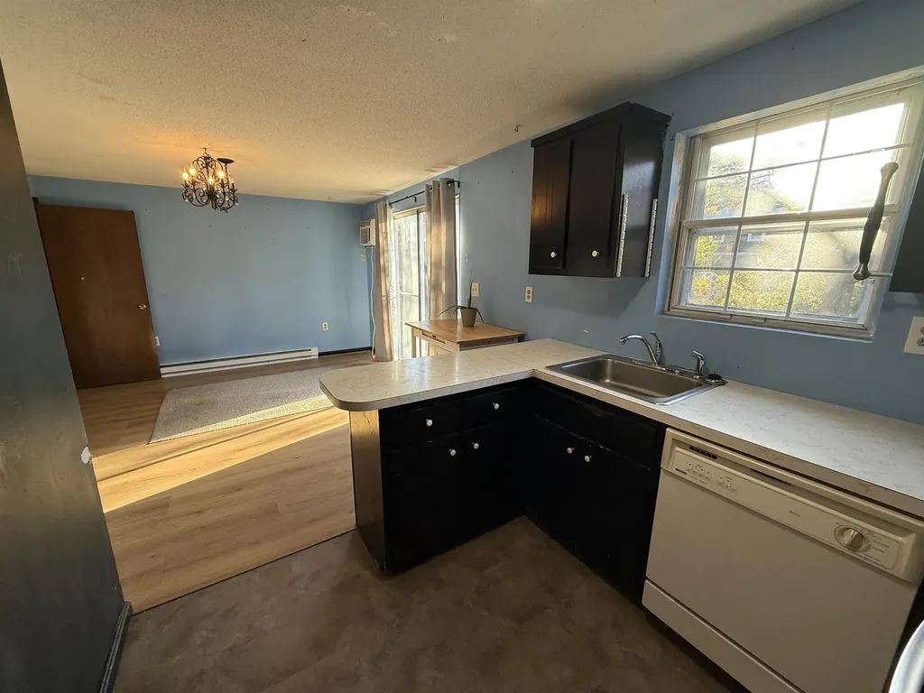 118 Fieldstone Drive Londonderry NH 03053