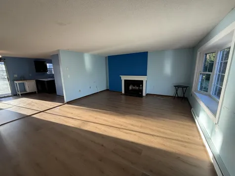 118 Fieldstone Drive Londonderry NH 03053