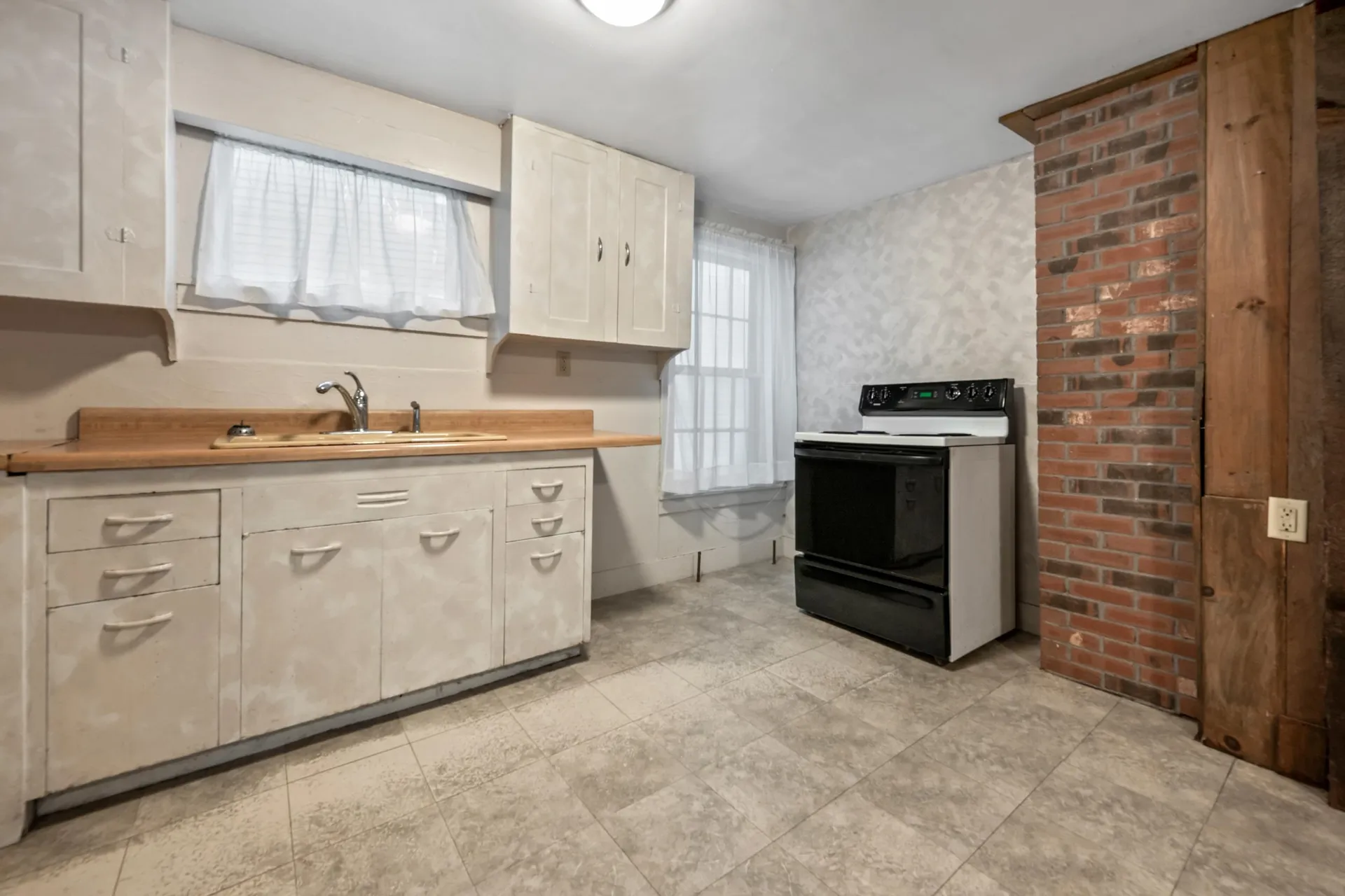 89 Pearl Street St. Johnsbury VT 05819