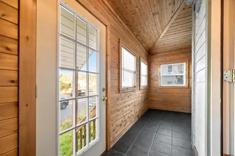 89 Pearl Street St. Johnsbury VT 05819