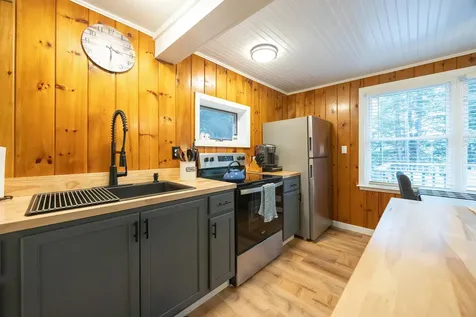 555 Stage Road Sanbornton NH 03269