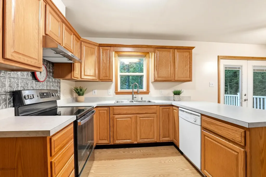 180 Gulf Road Northwood NH 03261