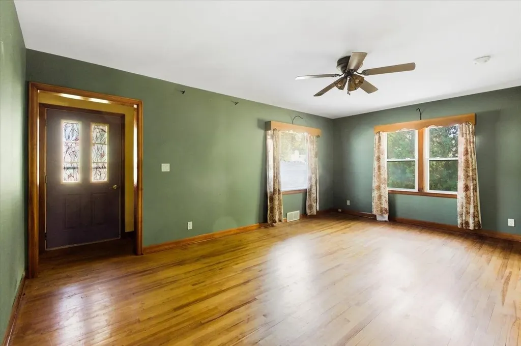 36 Peterson Terrace South Burlington VT 05403