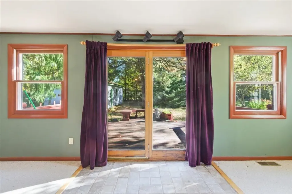 36 Peterson Terrace South Burlington VT 05403