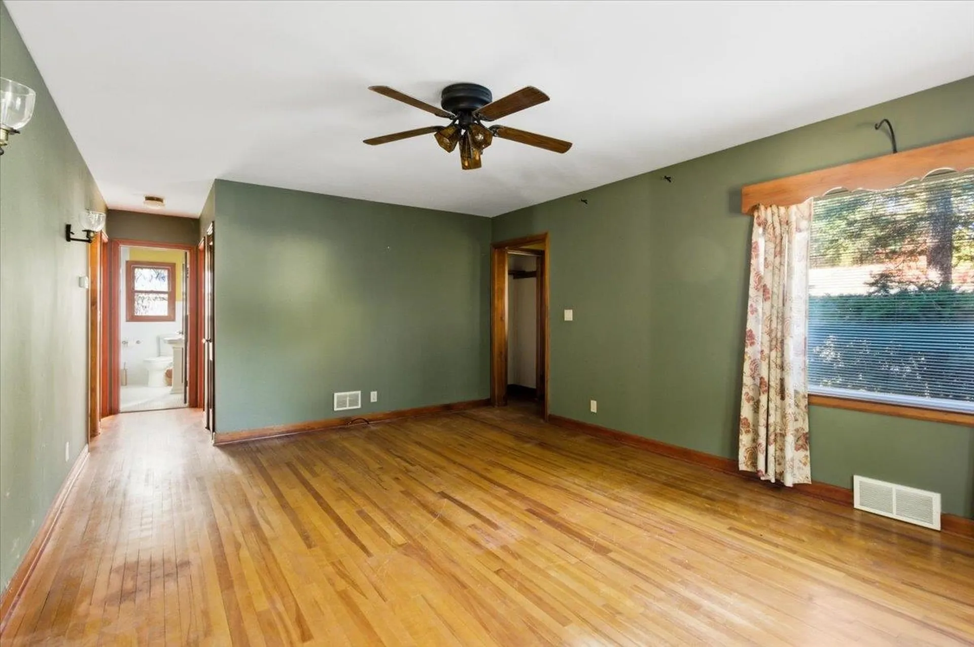 36 Peterson Terrace South Burlington VT 05403