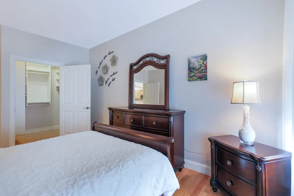 12 Braemoor Woods Road Salem NH 03079