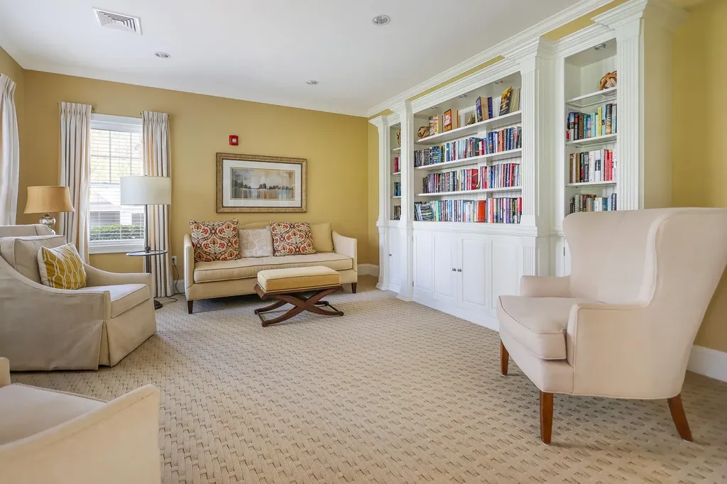 12 Braemoor Woods Road Salem NH 03079