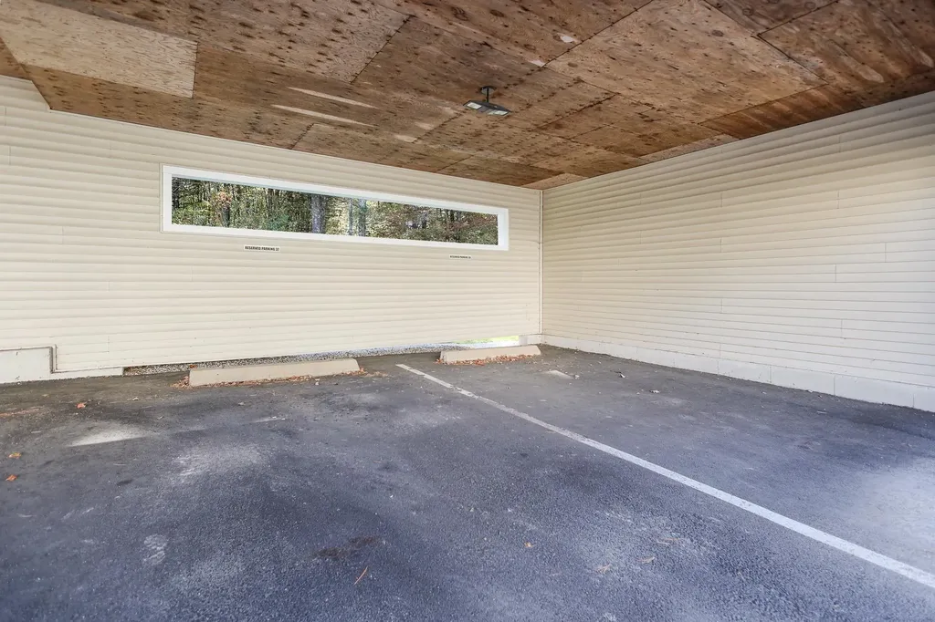 12 Braemoor Woods Road Salem NH 03079