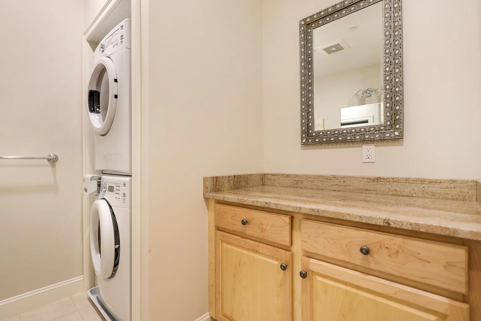 12 Braemoor Woods Road Salem NH 03079