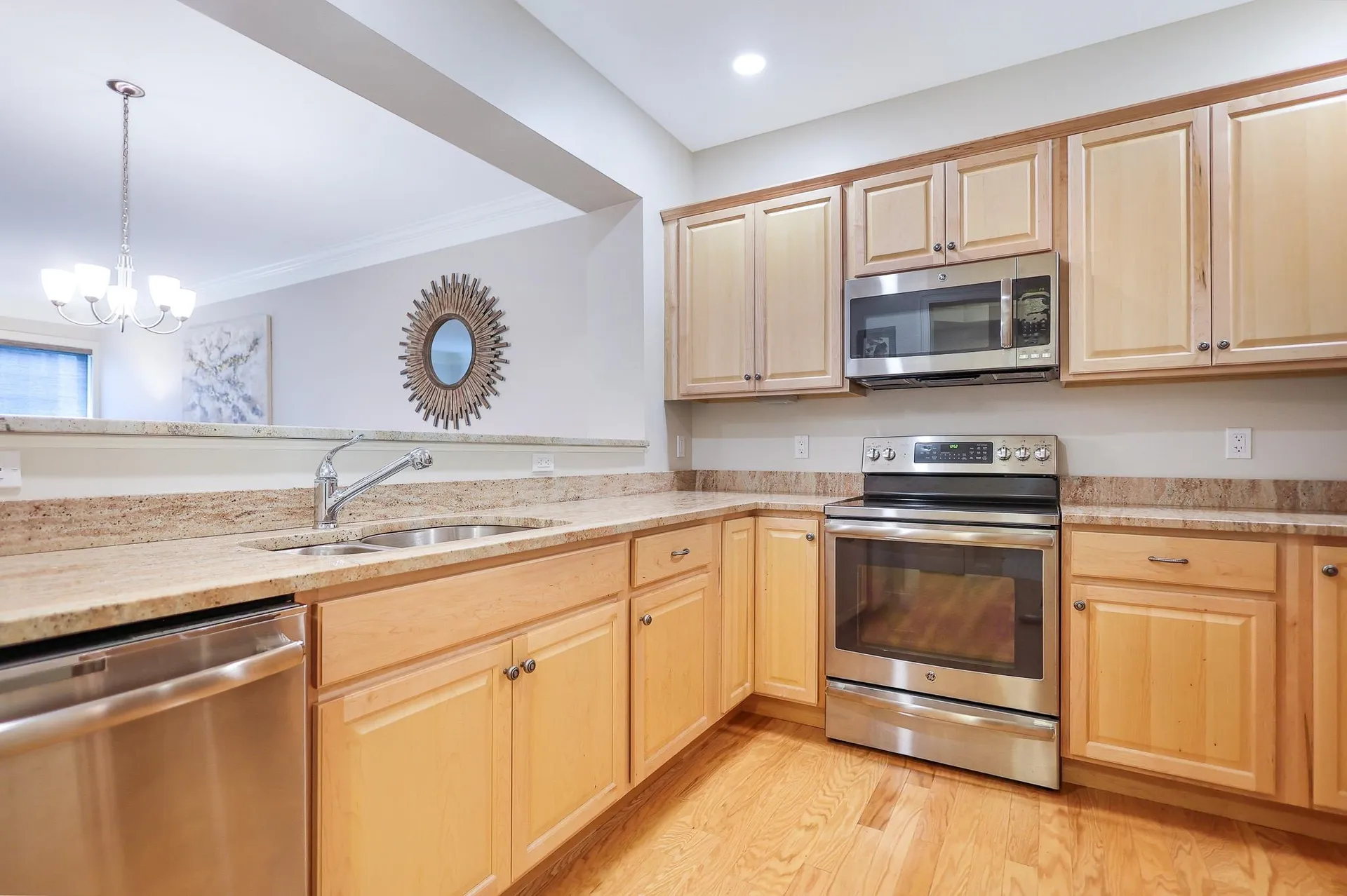 12 Braemoor Woods Road Salem NH 03079