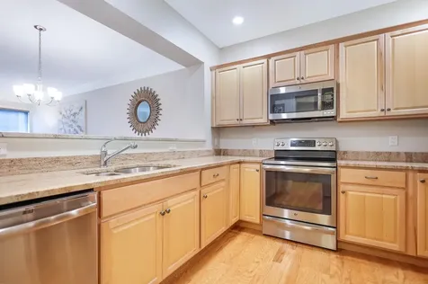 12 Braemoor Woods Road Salem NH 03079