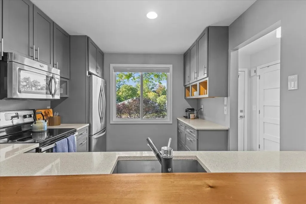 34 Overlook Drive South Burlington VT 05403