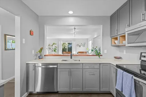 34 Overlook Drive South Burlington VT 05403