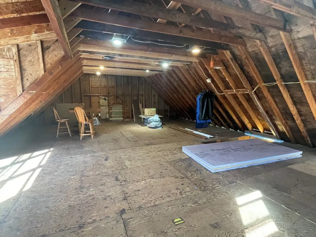 61 Old Antrim Road Stoddard NH 03464