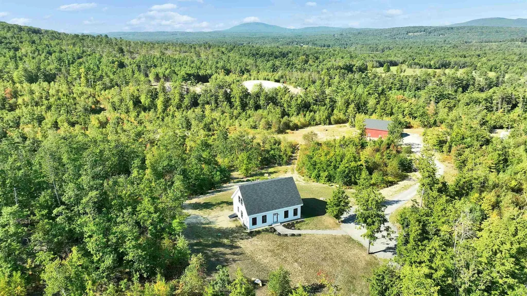 25 Halcyon Place Greenfield NH 03047