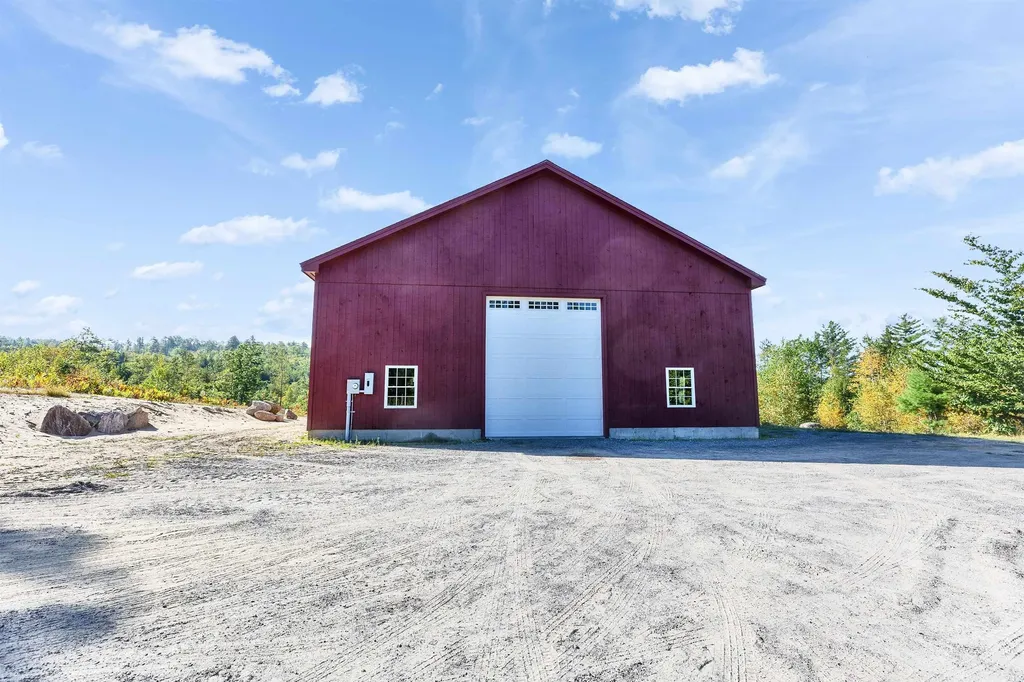 25 Halcyon Place Greenfield NH 03047