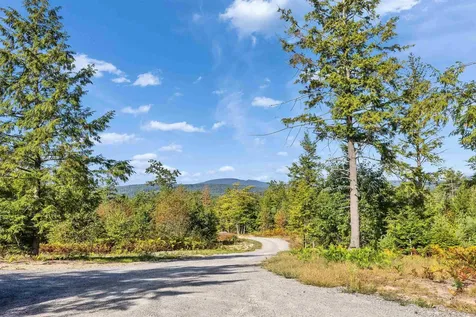 25 Halcyon Place Greenfield NH 03047