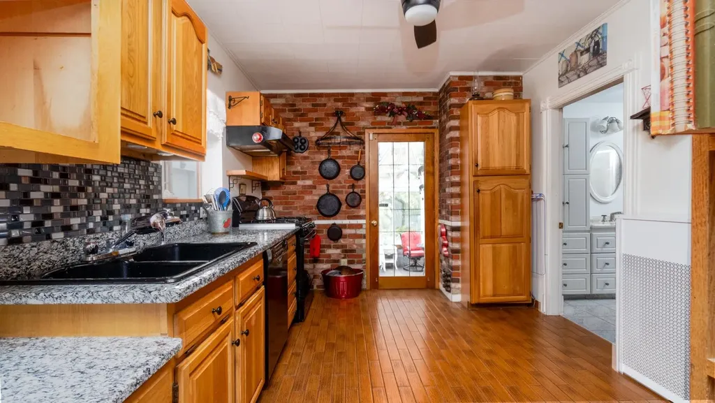 36 Eastman Street Nashua NH 03060