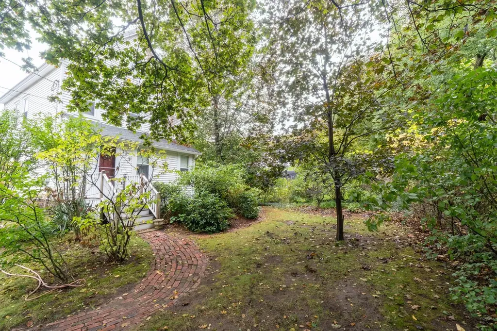 36 Eastman Street Nashua NH 03060