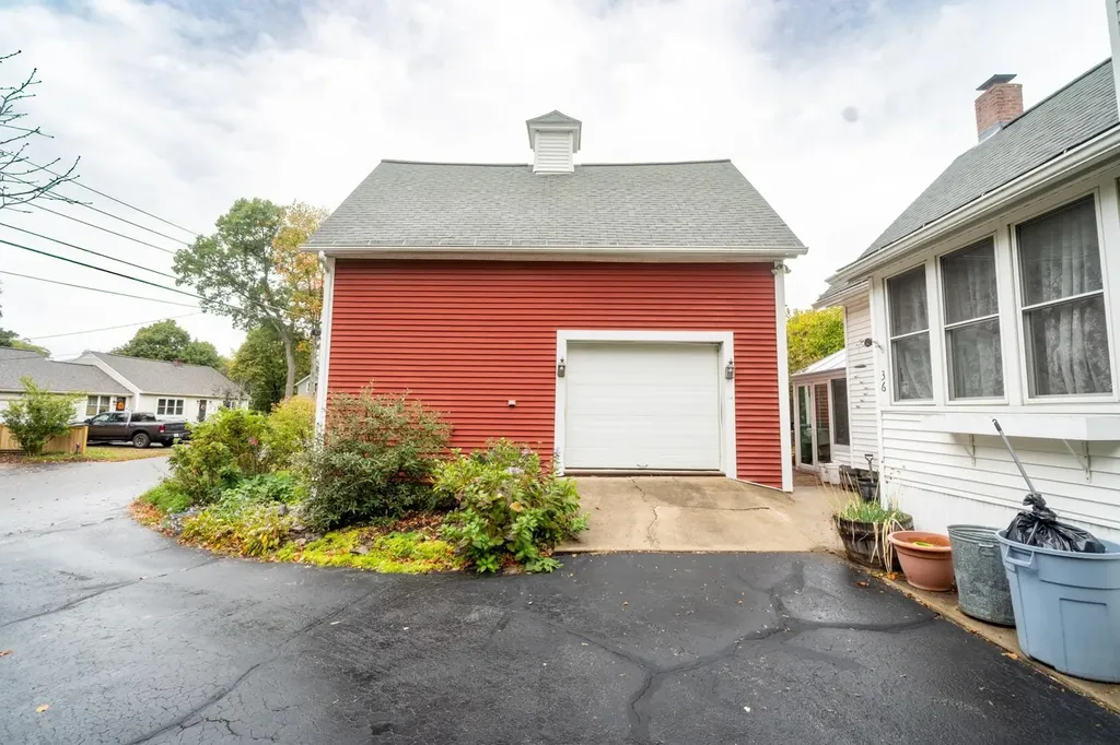 36 Eastman Street Nashua NH 03060
