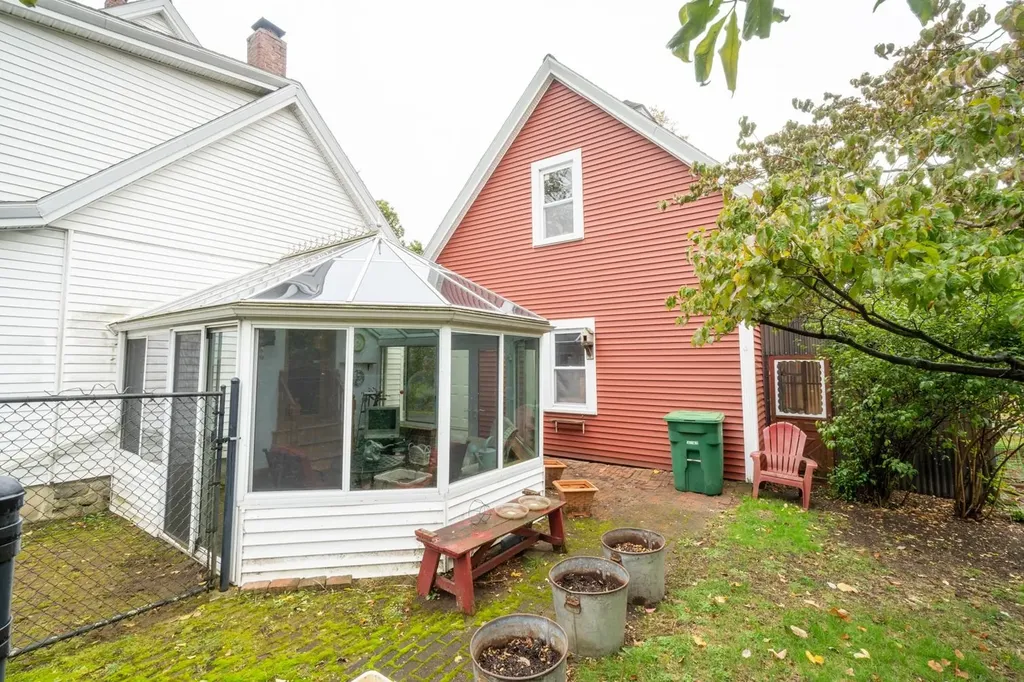 36 Eastman Street Nashua NH 03060