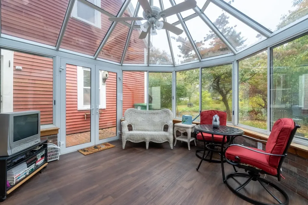 36 Eastman Street Nashua NH 03060