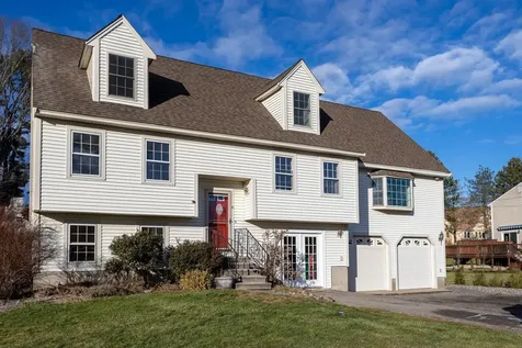 4 Pheasant Court York ME 03909